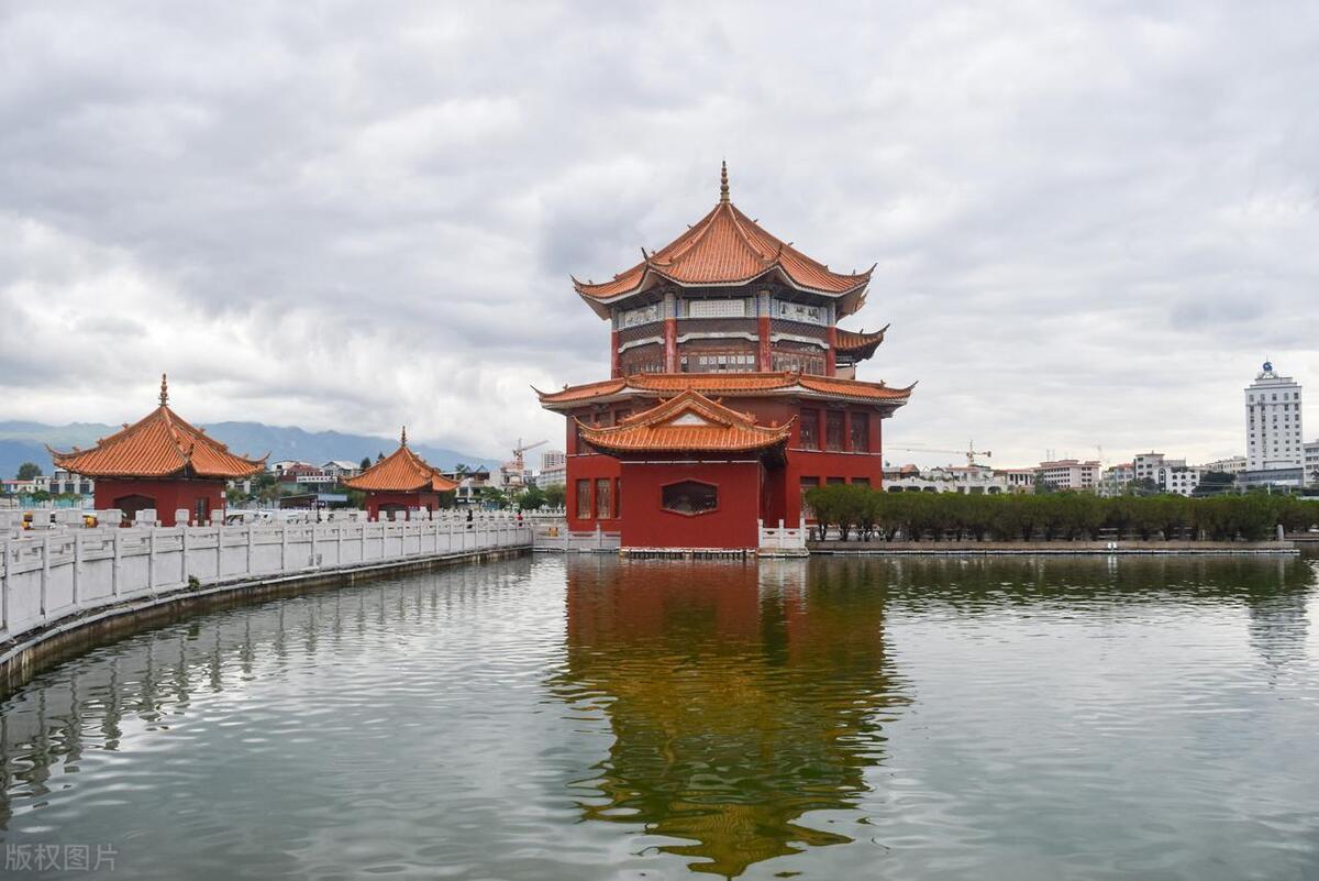 云南红河州旅游景点有哪些，推荐10个红河州旅游不得不去的景点（红河旅游必去景点推荐）
