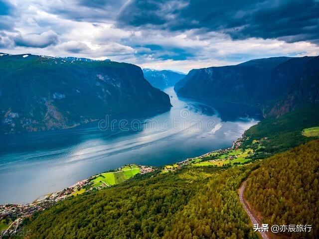 挪威10个最佳旅游景点，北欧旅游最值得去的国家（挪威旅游十大景点）